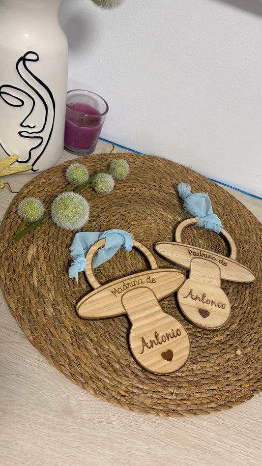 Chupete madera grabado- Padrinos especiales