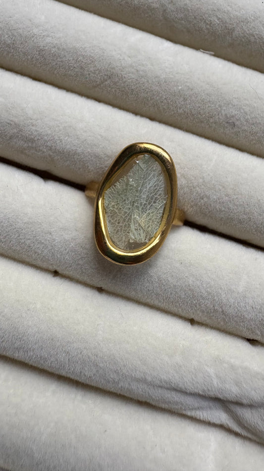 Anillo con flores preservadas encapsuladas 🌸✨- hortensia verde agua