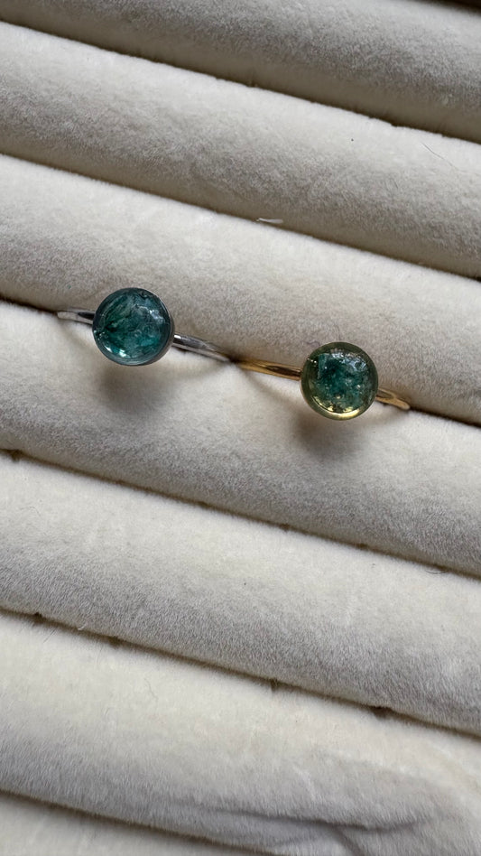 Anillo con flores preservadas encapsuladas 🌸✨- Paniculata azul